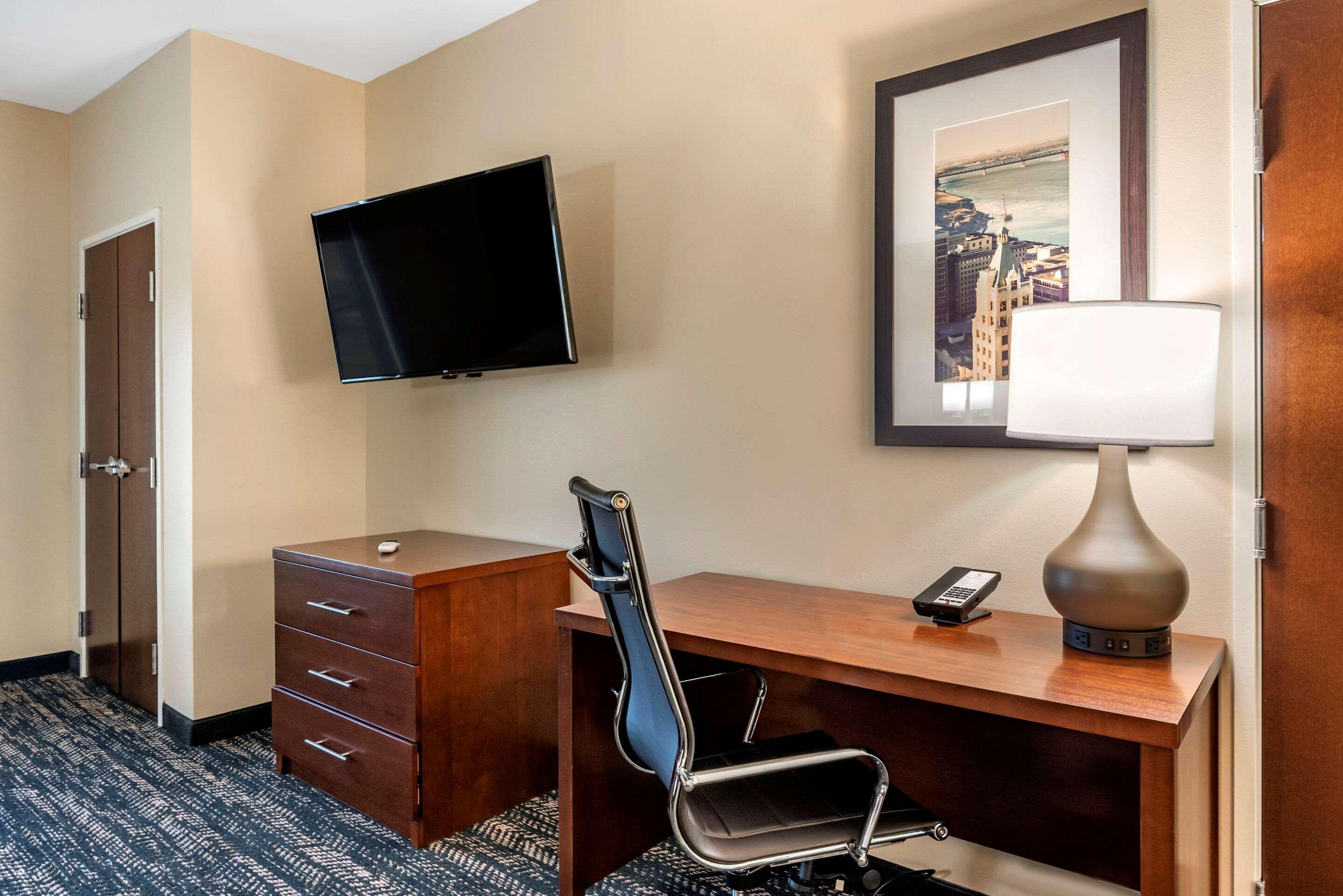 คอมฟอร์ต สวีท เวสต์ เมมฟิส I-40 I-55 Hotel เวสต์เมมฟิส ภายนอก รูปภาพ